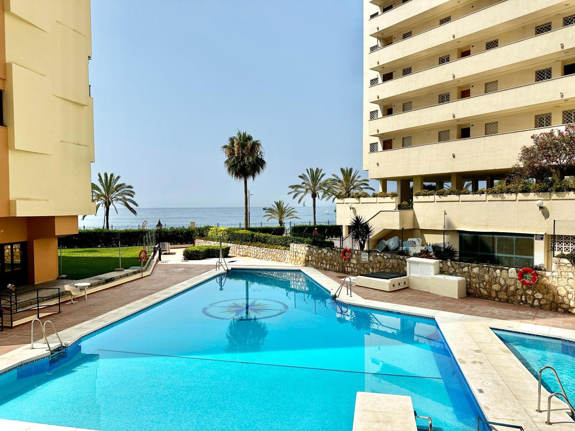 Loft 18 Beachfront Marbella Center Extérieur photo